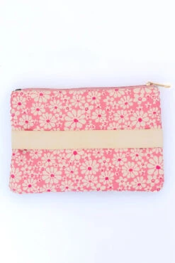 Create Your Heart Out Pen Pouch With Elastic Band 6 Create Your Heart Out Pen Pouch With Elastic Band -Little Craft Place 9d8a42857d043c78d48147204271d2370ffa217f186452efbb44d32350d5b903