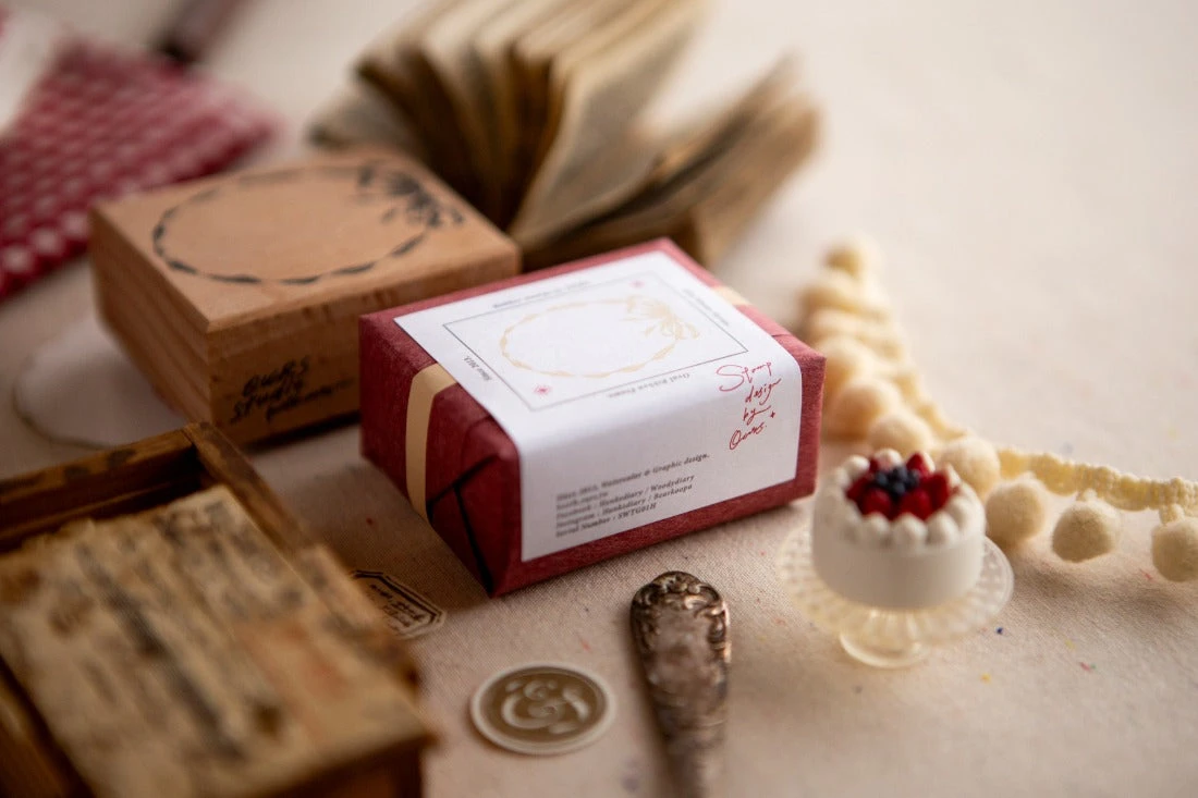 OURS Studio Oval Ribbon Frame Rubber Stamp OURS Studio Oval Ribbon Frame Rubber Stamp -Little Craft Place OURS Studio Oval Ribbon Frame Rubber Stamp 2